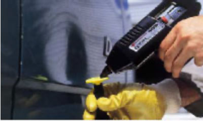 板金塗装のデントリペア