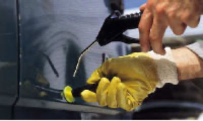 板金塗装のデントリペア