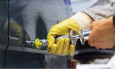 板金塗装のデントリペア